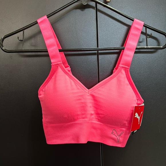 PUMA Low Support seamless,V-neck,dry cell moisture wicking,adjustable straps - Picture 1 of 8